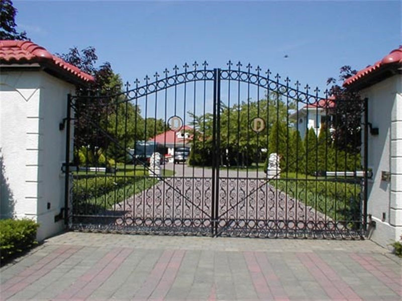 steel driveway gate